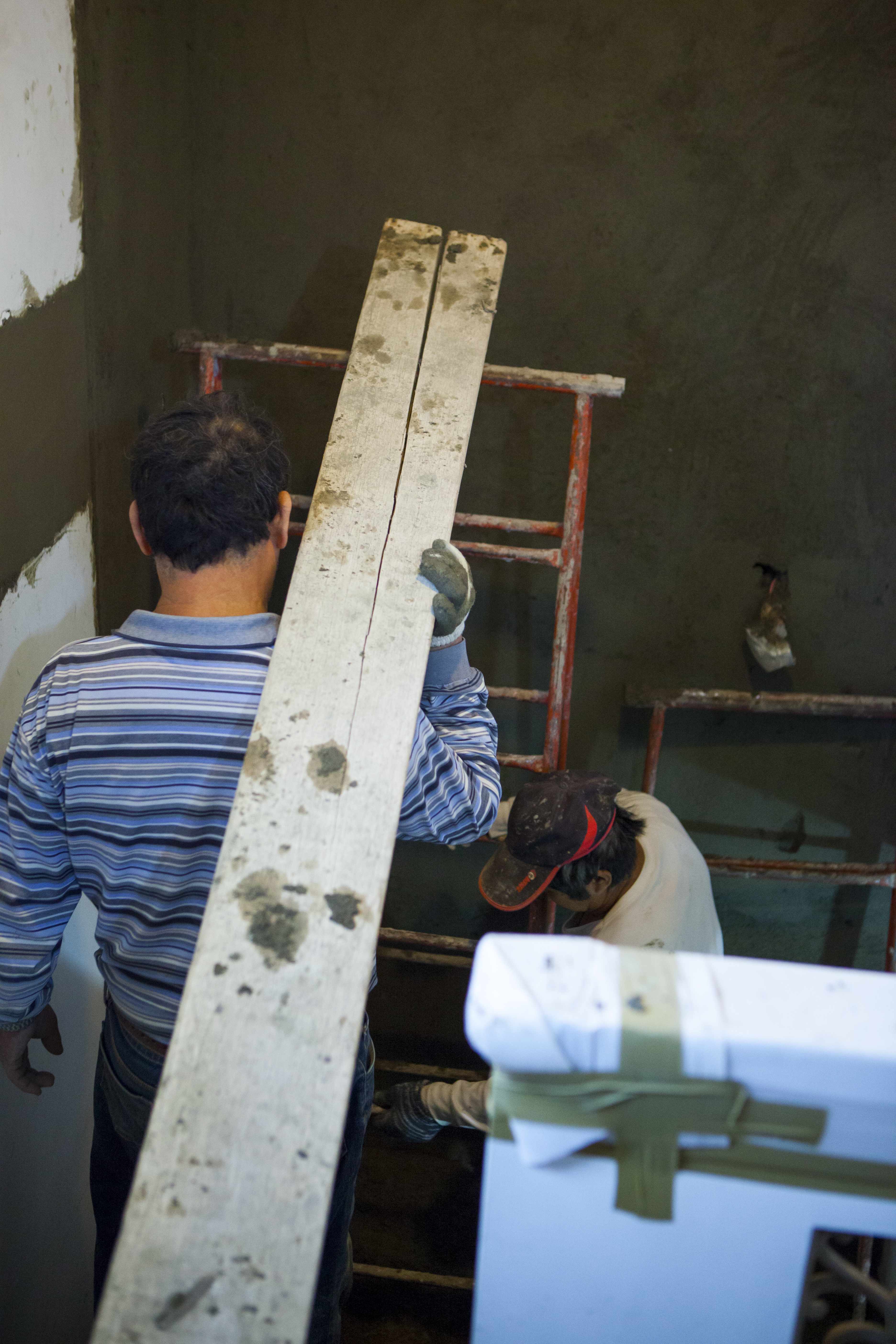 cement workers are professional repairing mud work projects